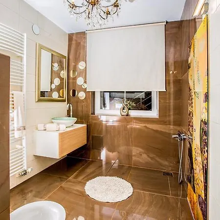 Angel's Nest Apartamento Komenda