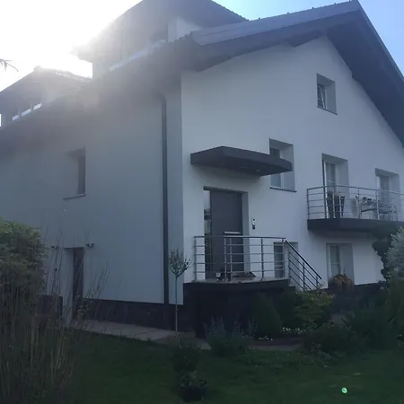 Angel's Nest Apartma Komenda